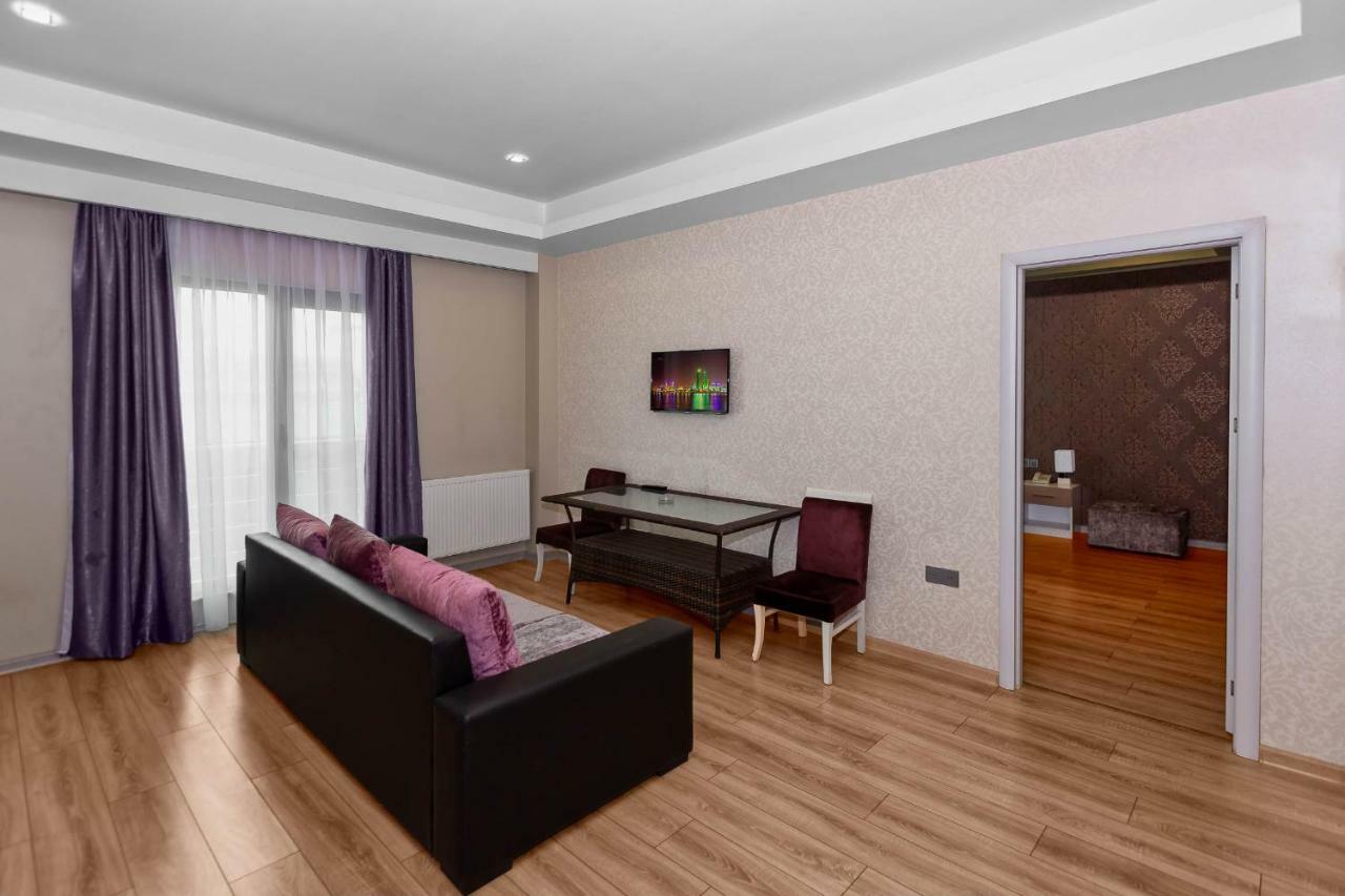 Hotel Diplomat Suites Baku Exterior foto
